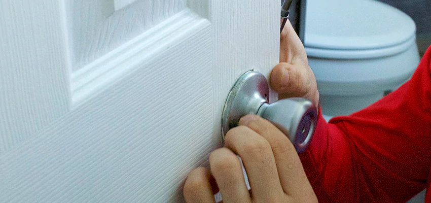 Vintage Door Knob Replacement in Valinda, CA